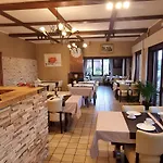 Hotel Westendia Inclusief Parking And Top Breakfast !
