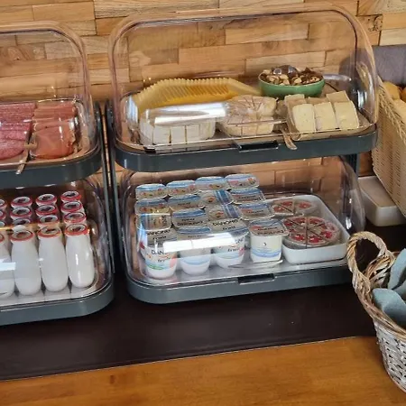 Westendia And Free Parking Breakfast