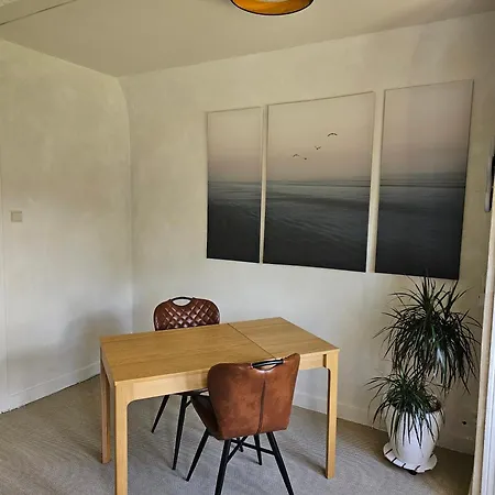 Отель Westendia And Free Parking Breakfast