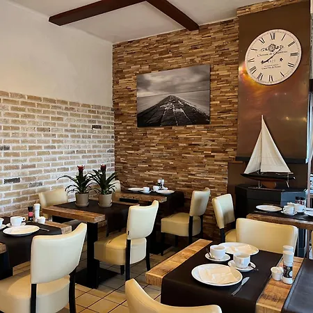 Westendia And Free Parking Breakfast 2* Westende