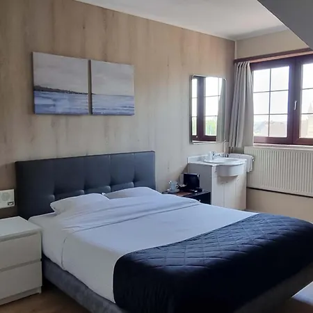 Hotel Westendia Inclusief Parking And Top Breakfast ! 2* Westende