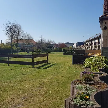 Westendia And Free Parking Breakfast 2* Westende