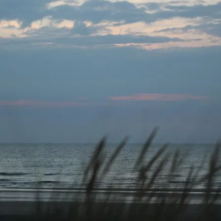 Westendia Inclusief Parking&top Breakfast ! Westende