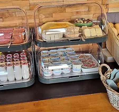 Westendia Inclusief Parking&top Breakfast ! 2*