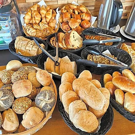 Westendia Inclusief Parking And Breakfast ! Hotel