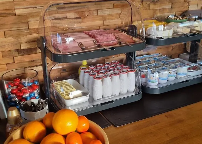 Westendia And Free Parking Breakfast